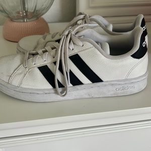 Women’s Adidas Superstar Cloud Sneakers Size 8.5